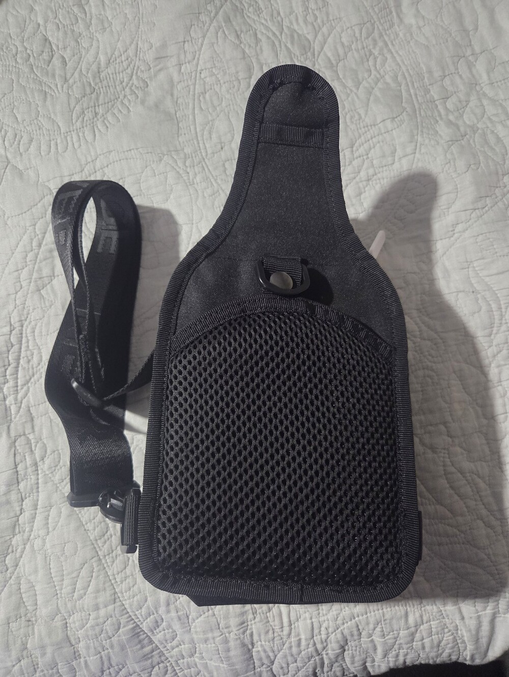 Wolfpak 4L Sling Bag - Picture 4 of 9